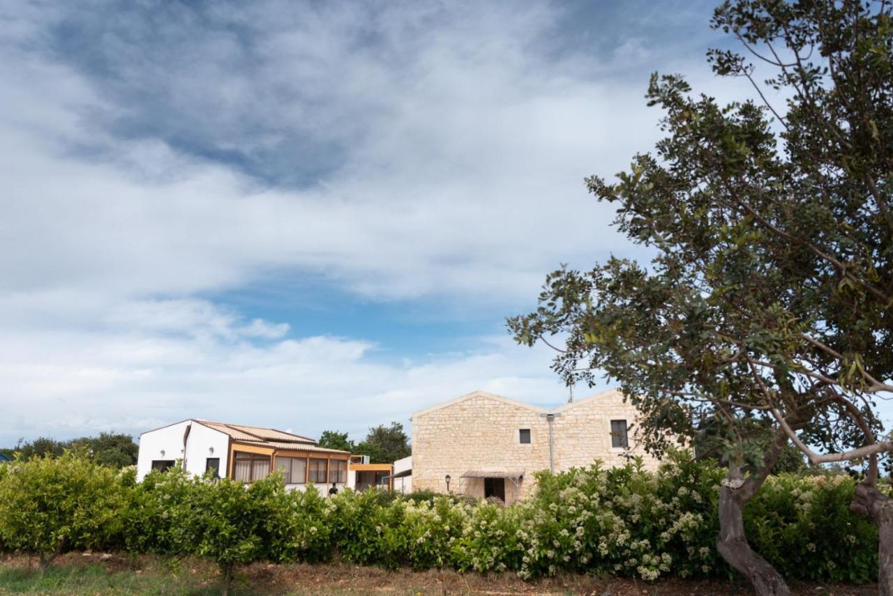 Agriturismo Tenuta Sparaceto Modica Exterior photo